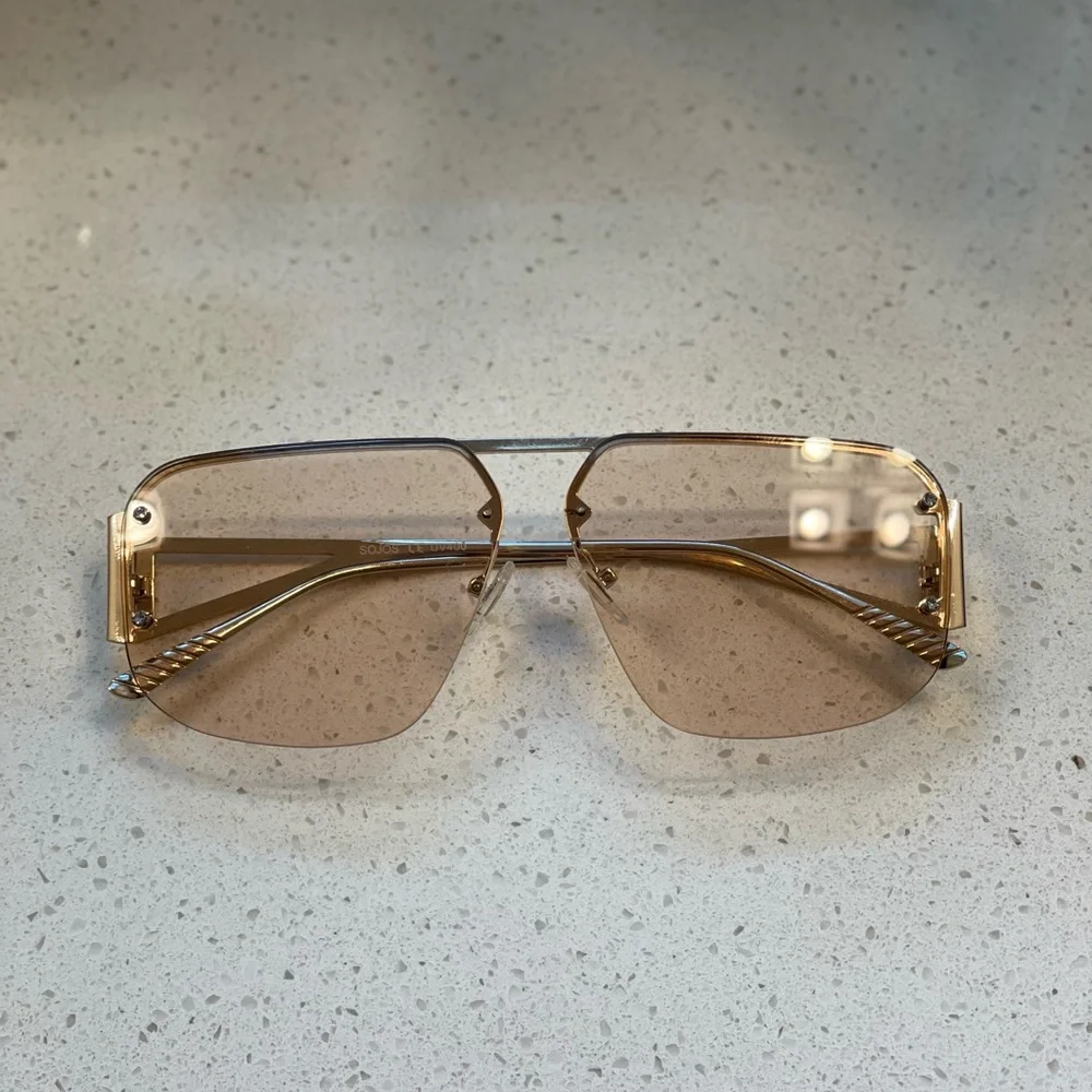 Sunglasses Bundle - Picture 7 of 10